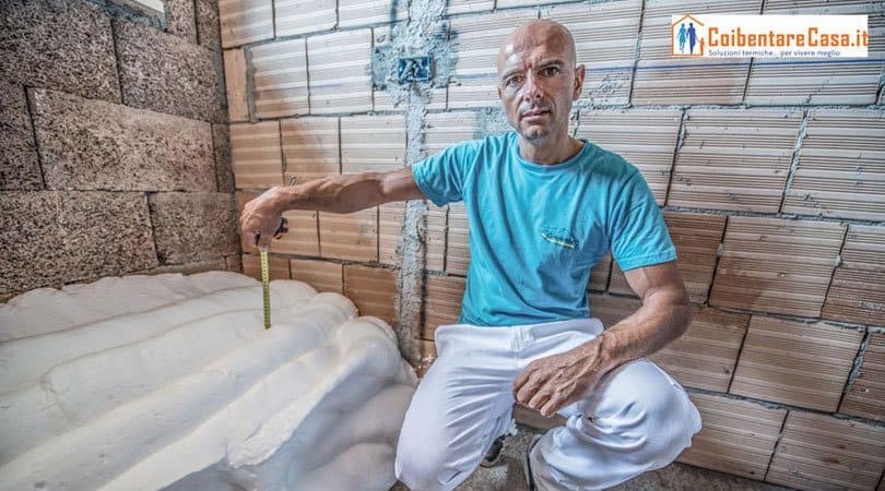 Federico Calvanelli con il miglior materiale isolante termico per pareti, ISOFOR