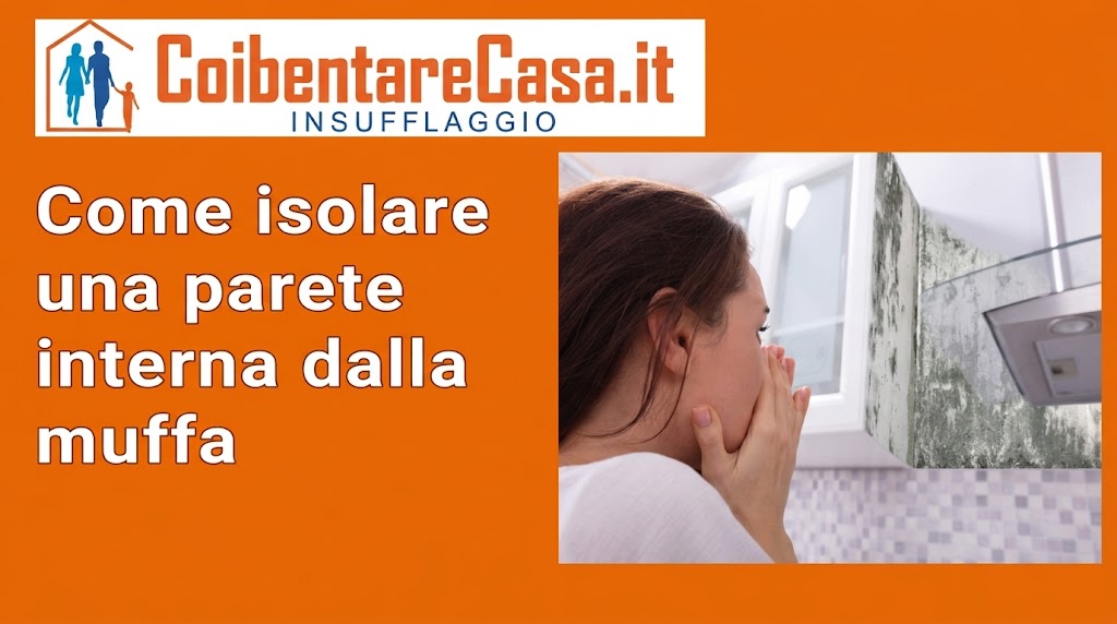 Donna osserva con preoccupazione una macchia di muffa scura su una parete interna della cucina, coprendosi parzialmente il volto con le mani.
