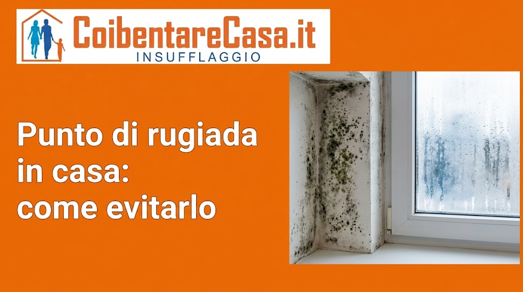 Macchie di muffa scura su un angolo di parete bianca accanto a una finestra con vetro appannato e goccioline di condensa.