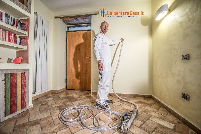 isolamento gestito da Federico Calvanelli con insufflaggio del miglior materiale isolante per pareti, ISOFOR